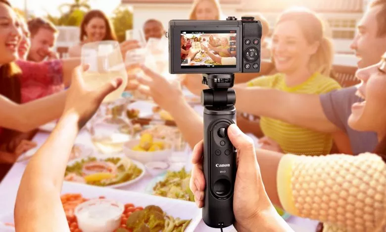 Tripod Grip Br E1 Use Case Shot 01 With Ec808 1 New 800x500 32323223230111